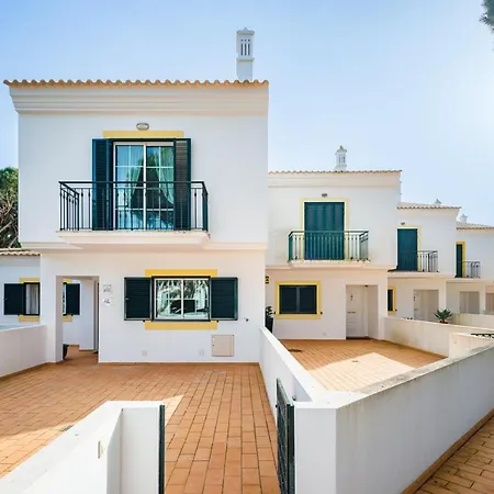 Falesia Ocean By The Portuguese Butler Vila *