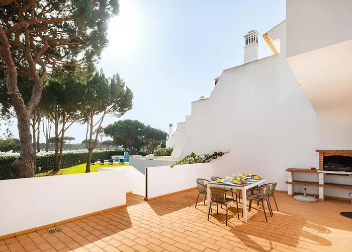 Vila Falesia Ocean By The Portuguese Butler Albufeira